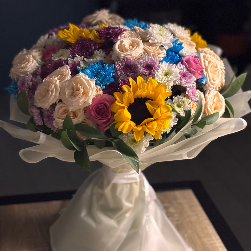 Colourful sunshine bouquet