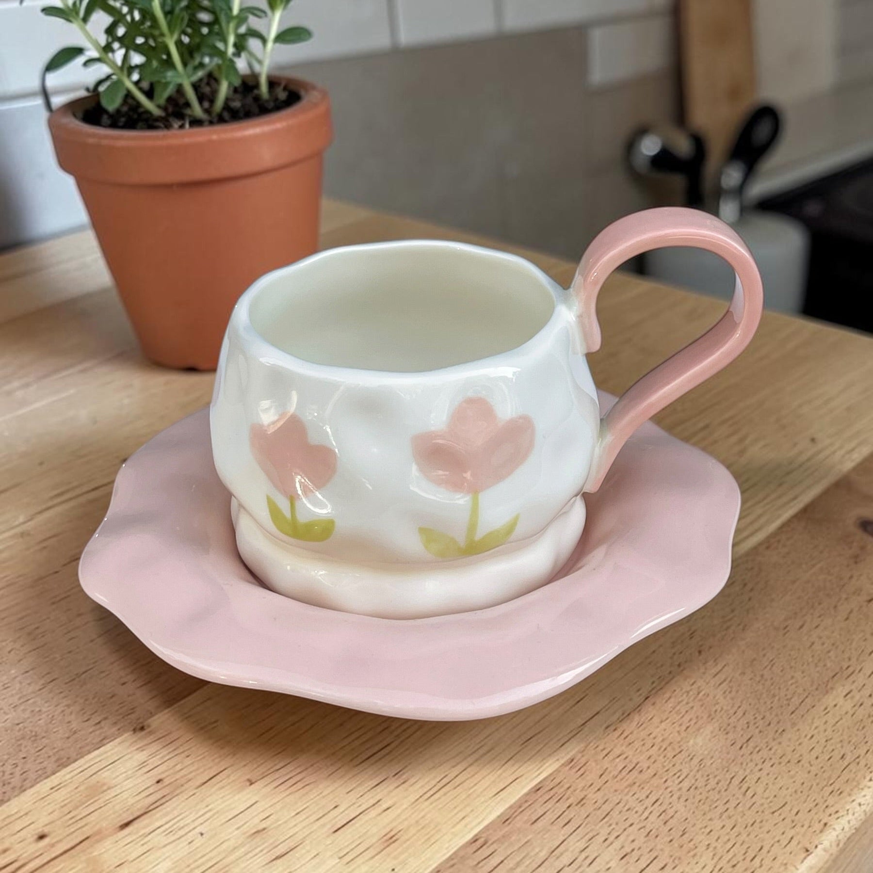 Floral mug with ceramic plate